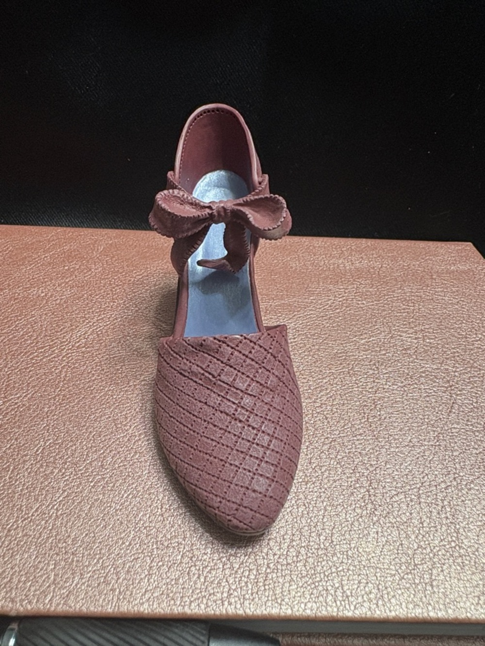 Just The Right Shoe Textured Mauve Heels with Bow - Picture 4 of 5